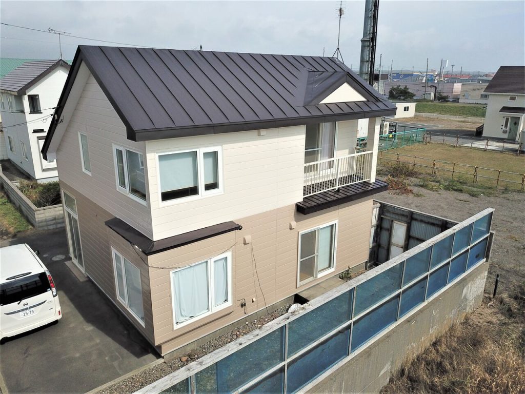 屋根の葺き替えと外壁塗装 アフター