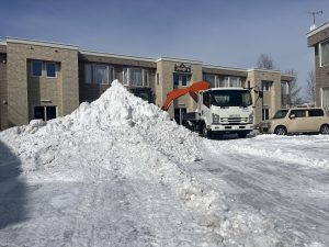アパート２軒目、除排雪作業