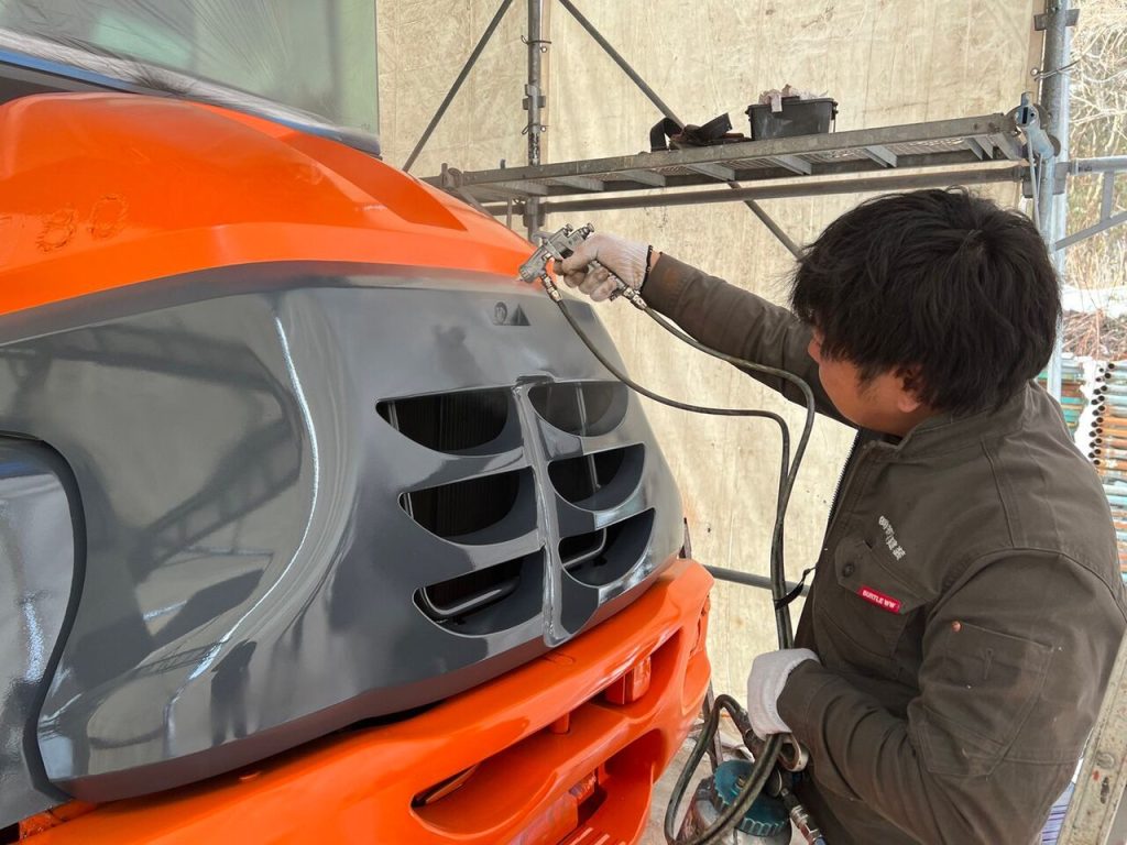 ホイルローダー・タイヤショベルの塗装