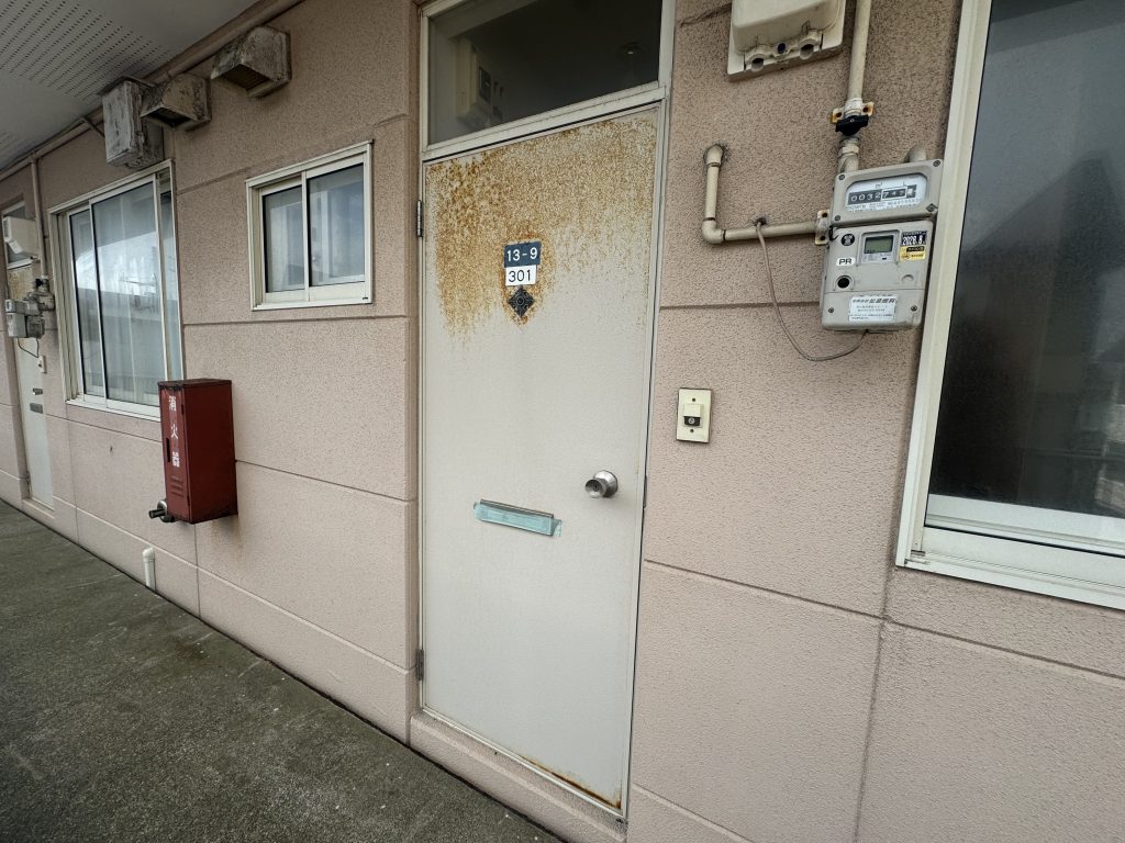 苫小牧市矢代町 エンデバーA棟、B棟 玄関ドア調査