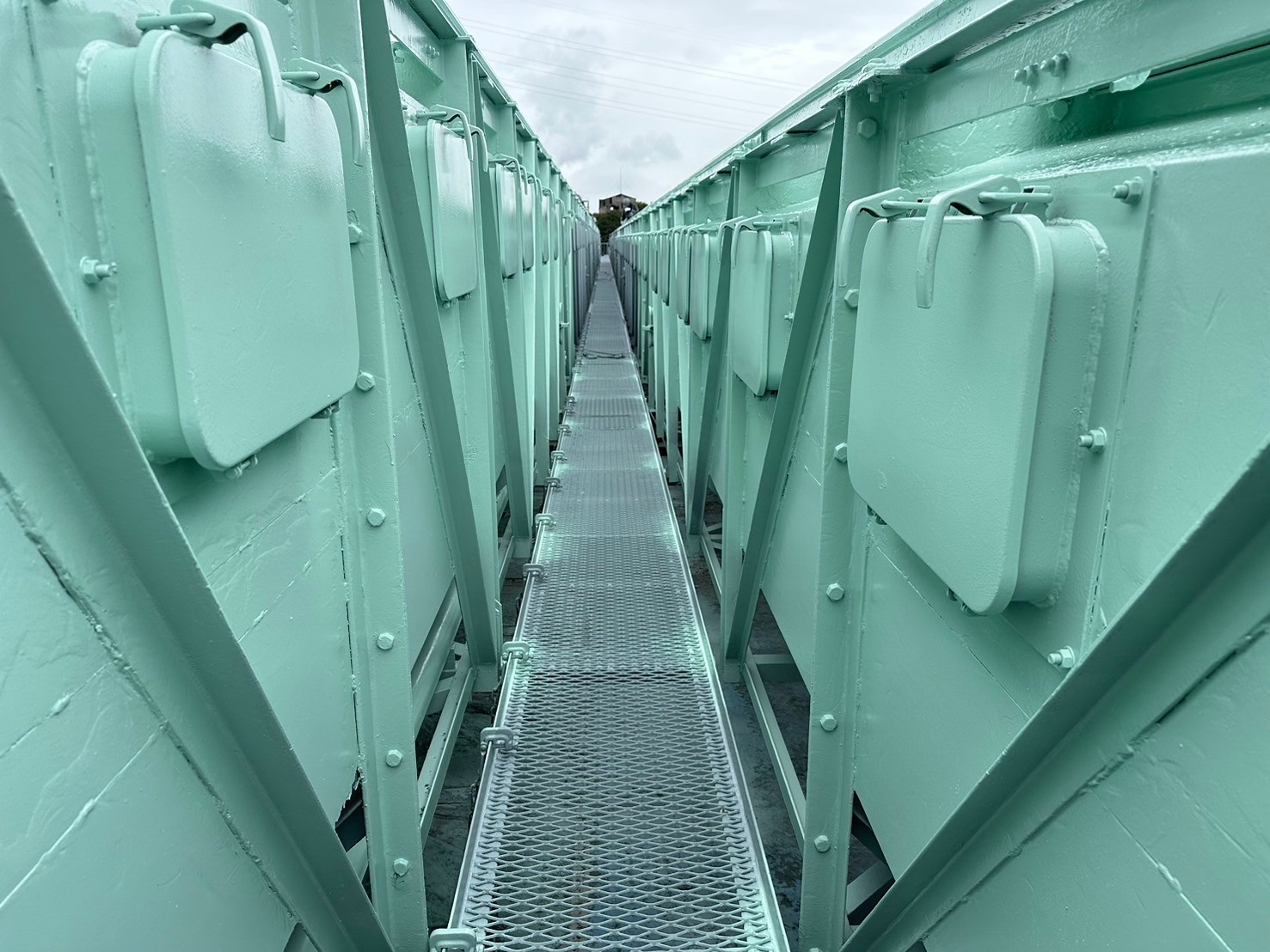 苫小牧市岸壁コンベアー、架台塗装➁ アフター