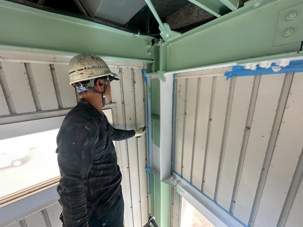 苫小牧市、建屋鉄骨塗装 鉄骨 上塗り