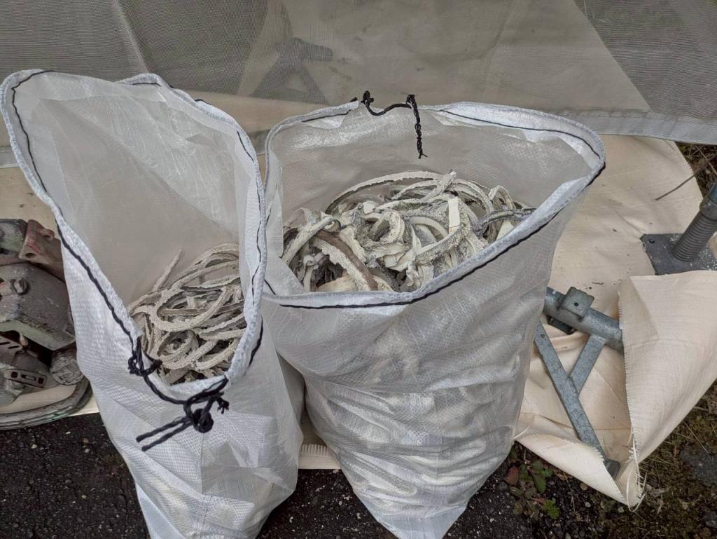 苫小牧市のぞみ町 のぞみの詩 外壁 コーキング撤去