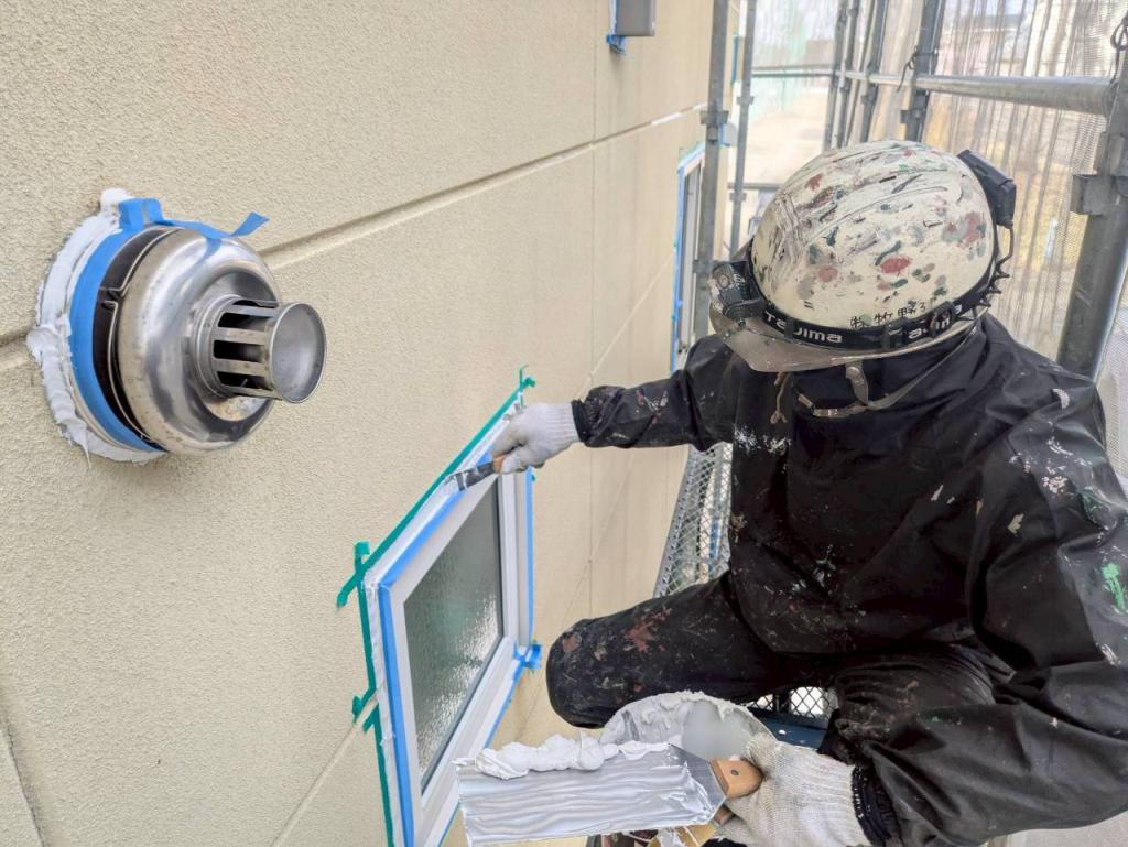 苫小牧市のぞみ町 のぞみの詩 外壁 コーキング材、へら押え(仕上げ)