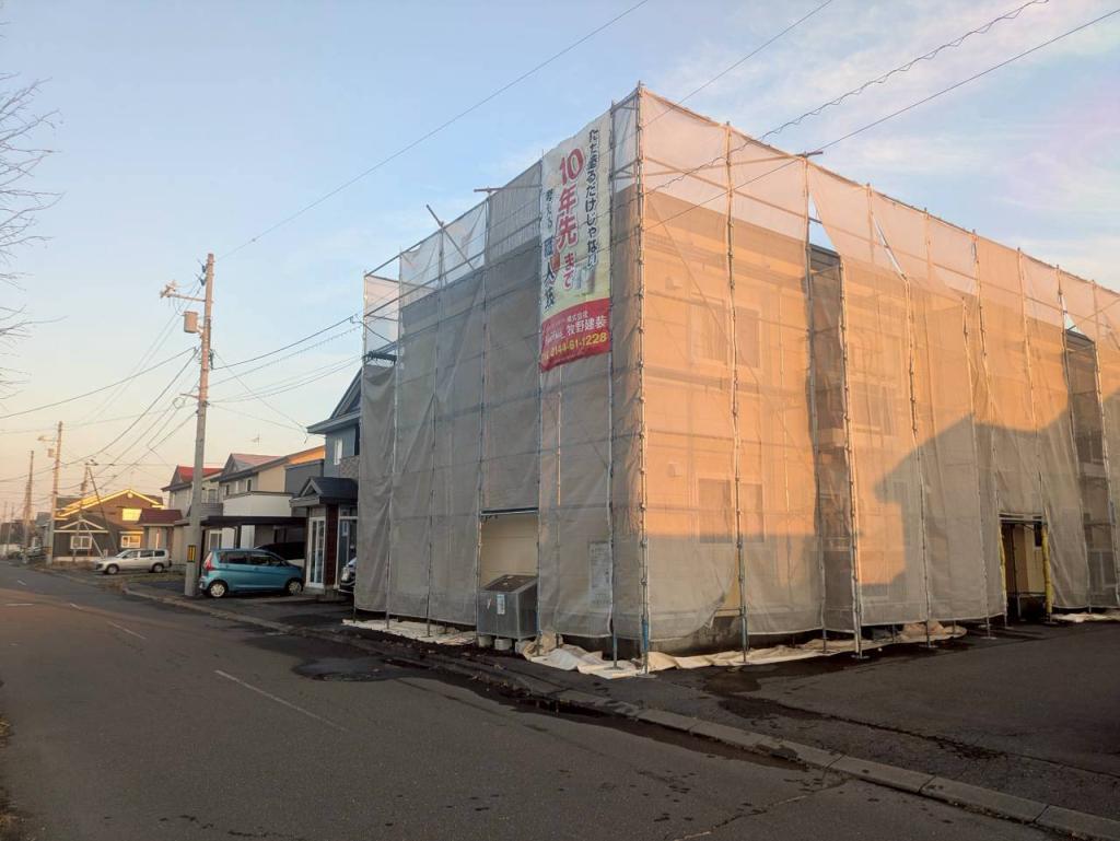苫小牧市のぞみ町 のぞみの詩 全体 仮設足場設置