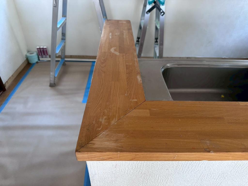 苫小牧澄川町 中古住宅室内塗装 集成材ライニング笠木調査