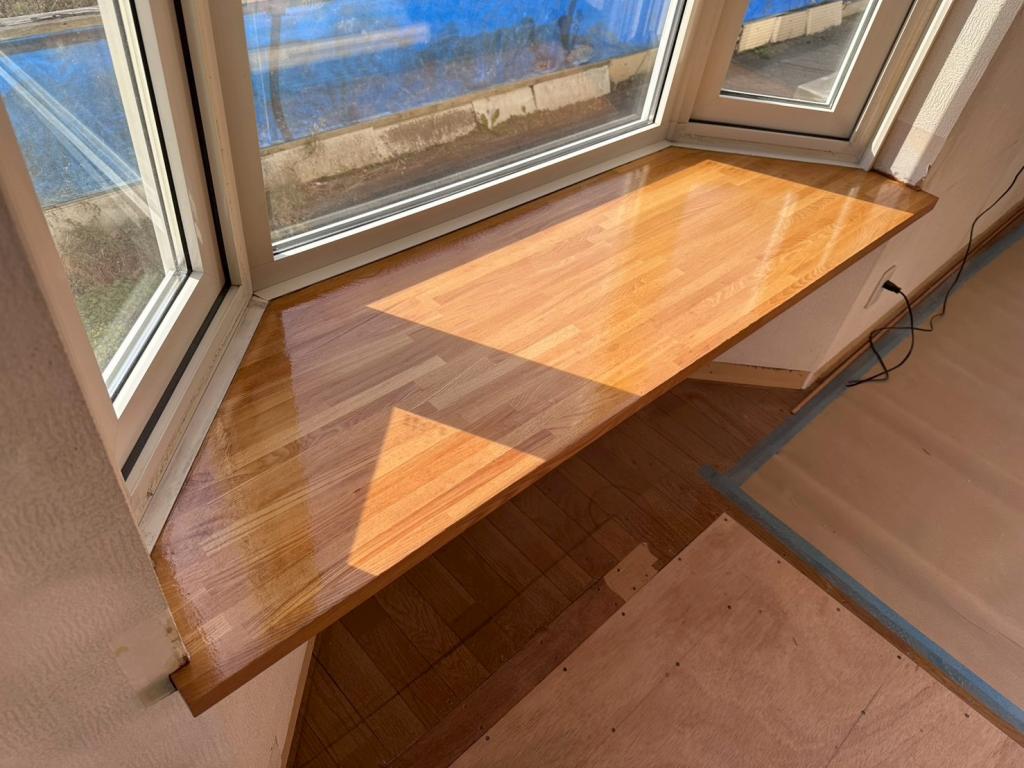 苫小牧澄川町 中古住宅室内塗装 集成材窓台カウンターアフター