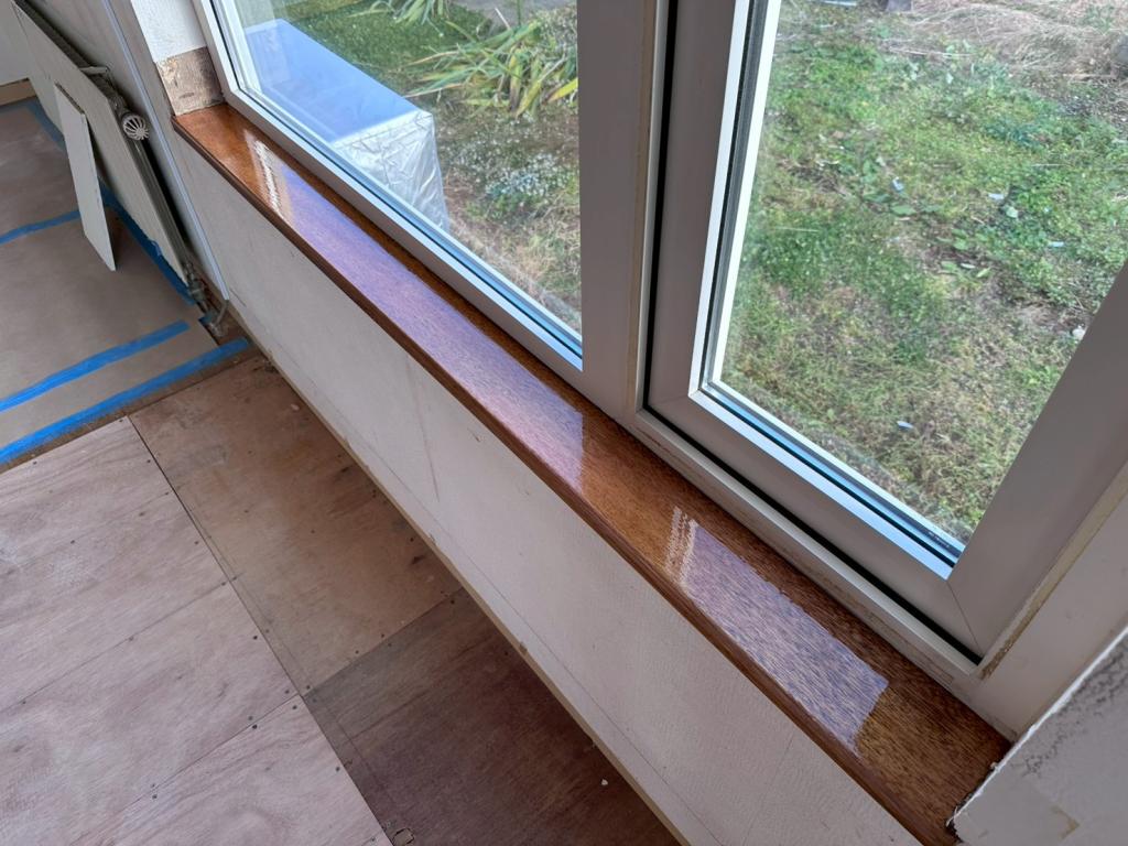 苫小牧澄川町 中古住宅室内塗装 集成材窓台アフター