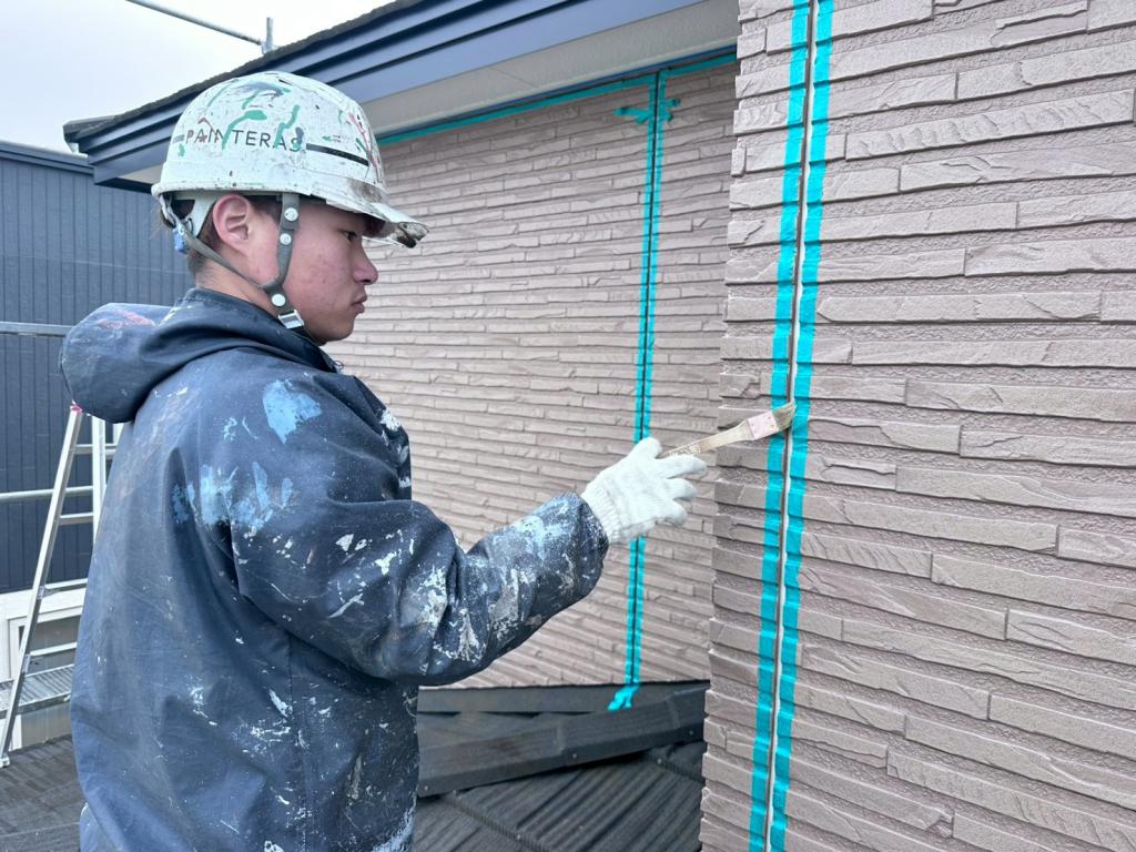 苫小牧市ウトナイ町、S様邸 外壁 プライマー塗布