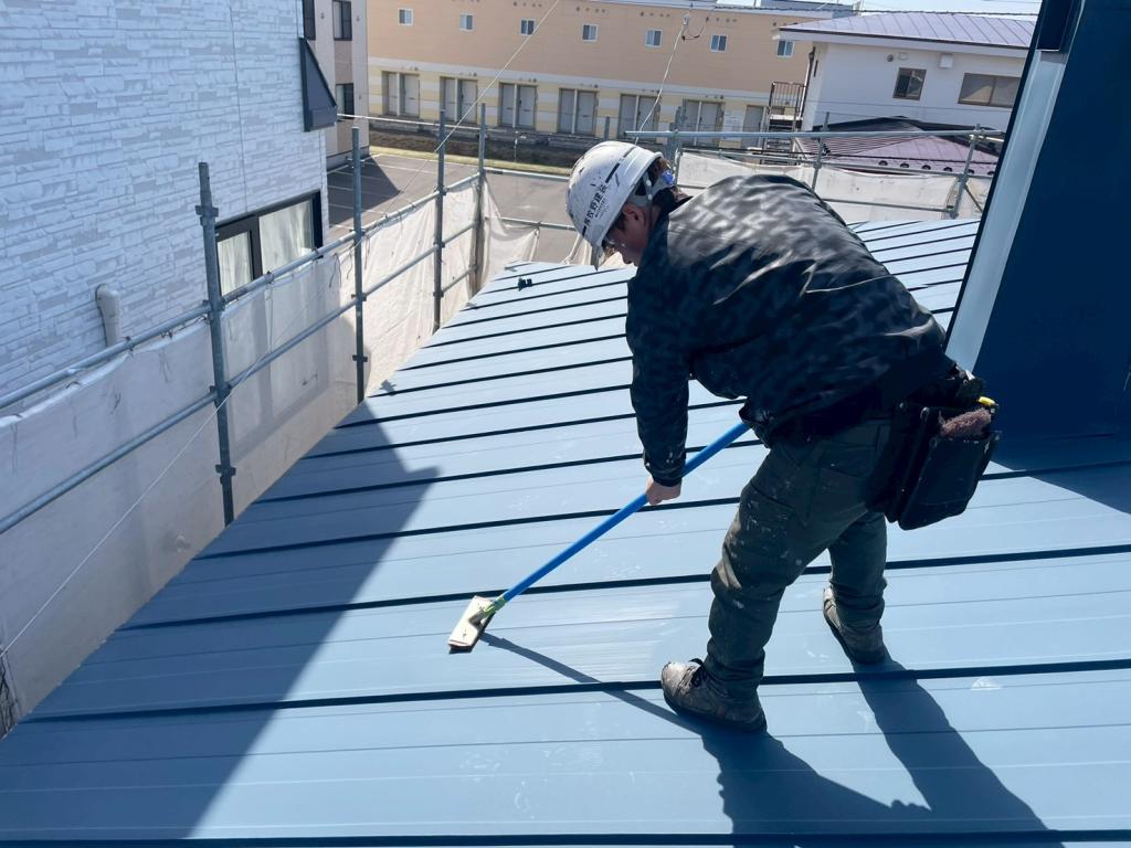 苫小牧市桜木町、S様邸 屋根 下地調整(ケレン)