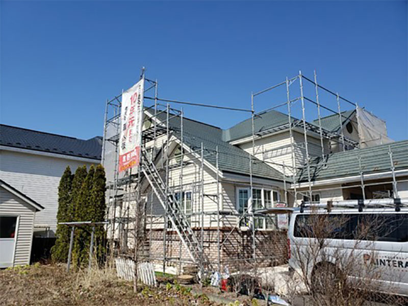 戸建て住宅　屋根塗装